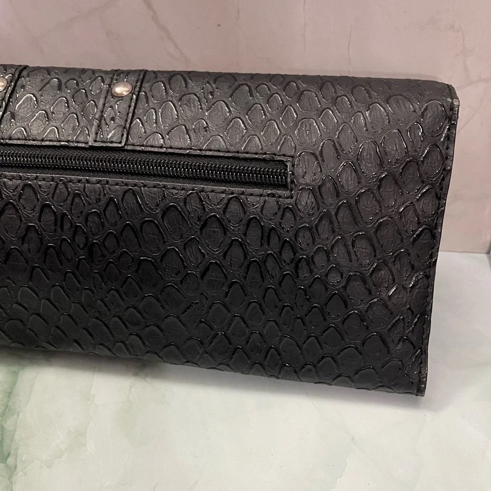 Guess Vintage Black Snake Skin Envelope Clutch Purse Y2K